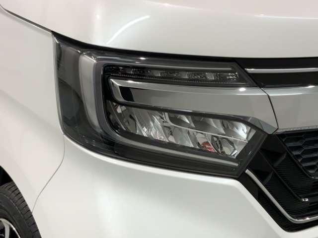 G・Lホンダセンシング 2ト-ン 2年保証 ナビ フルセグ Rカメラ DVD スマートキ AUX対応 Wエアバック フルフラット 地デジTV オートクルーズ メモリ-ナビ 横滑防止 DVD視聴 CD キーフリー ETC(8枚目)