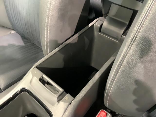 シャトル ハイブリッドＺホンダセンシング　１年保証　禁煙１オーナー　ＨｏｎｄａＳＥＮＳＩＮＧフルセグナビ　Ｒカメラ　ＣＤ　ＤＶＤ　Ｂｌｕｅｔｏｏｔｈ　ＥＴＣ車載器　ドアバイザー　フロアマット　ＬＥＤライト　ＬＥＤフォグ　シートヒーター（29枚目）