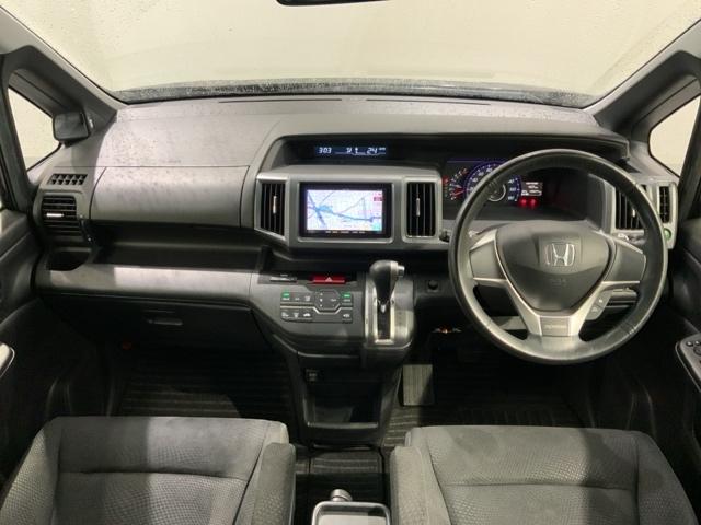 ステップワゴンスパーダ Ｚ　１年保証　ワンオ－ナ－　ナビ　ＴＶ　Ｒカメラ　横滑防止　イモビ　スマキー　バックモニタ－　キーフリー　パワーウィンド　１オナ　ＥＴＣ付　エアコン　ＤＶＤ再生　運転席助手席エアバック　エアバック　ＡＢＳ（7枚目）