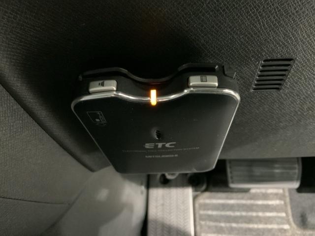 ステップワゴンスパーダ Ｚ　１年保証　ワンオ－ナ－　ナビ　ＴＶ　Ｒカメラ　横滑防止　イモビ　スマキー　バックモニタ－　キーフリー　パワーウィンド　１オナ　ＥＴＣ付　エアコン　ＤＶＤ再生　運転席助手席エアバック　エアバック　ＡＢＳ（10枚目）