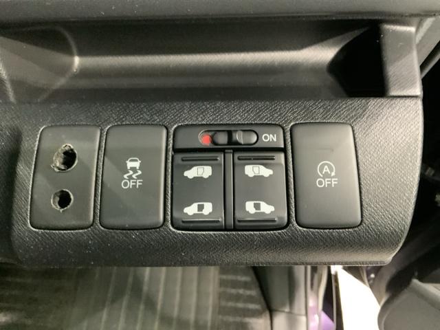 ステップワゴンスパーダ Ｚ　１年保証　ワンオ－ナ－　ナビ　ＴＶ　Ｒカメラ　横滑防止　イモビ　スマキー　バックモニタ－　キーフリー　パワーウィンド　１オナ　ＥＴＣ付　エアコン　ＤＶＤ再生　運転席助手席エアバック　エアバック　ＡＢＳ（11枚目）