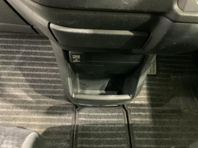 ステップワゴンスパーダ Ｚ　１年保証　ワンオ－ナ－　ナビ　ＴＶ　Ｒカメラ　横滑防止　イモビ　スマキー　バックモニタ－　キーフリー　パワーウィンド　１オナ　ＥＴＣ付　エアコン　ＤＶＤ再生　運転席助手席エアバック　エアバック　ＡＢＳ（25枚目）