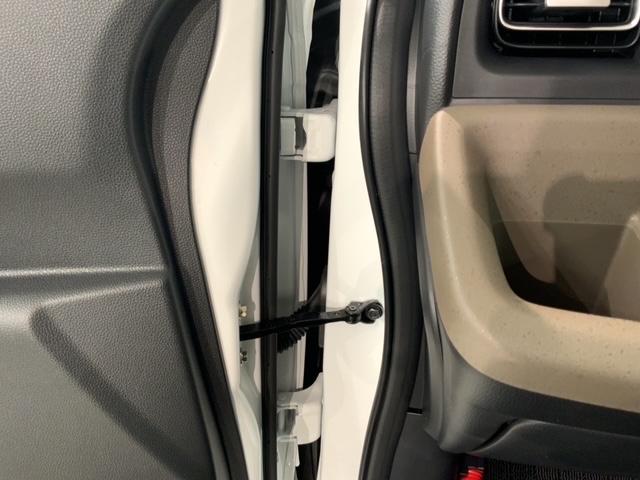 フリード エアーＥＸ　当社試乗車　禁煙　新車保証継承　９インチナビＬＸＭ－２４２ＺＦＮｉ　Ｒカメラ　Ｂｌｕｅｔｏｏｔｈリアクーラー　ブラインドスポットインフォメーション　１５インチアルミ　フロアカーペット　ＥＴＣ車載器（42枚目）