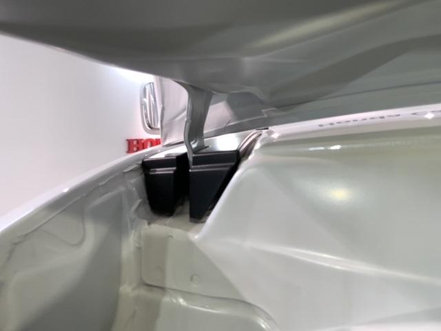 フリード エアーＥＸ　当社試乗車　禁煙　新車保証継承　９インチナビＬＸＭ－２４２ＺＦＮｉ　Ｒカメラ　Ｂｌｕｅｔｏｏｔｈリアクーラー　ブラインドスポットインフォメーション　１５インチアルミ　フロアカーペット　ＥＴＣ車載器（43枚目）