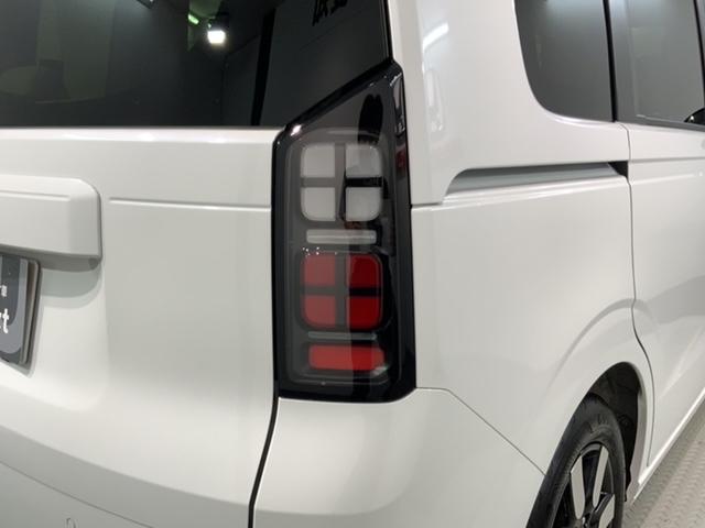 フリード エアーＥＸ　当社試乗車　禁煙　新車保証継承　９インチナビＬＸＭ－２４２ＺＦＮｉ　Ｒカメラ　Ｂｌｕｅｔｏｏｔｈリアクーラー　ブラインドスポットインフォメーション　１５インチアルミ　フロアカーペット　ＥＴＣ車載器（45枚目）