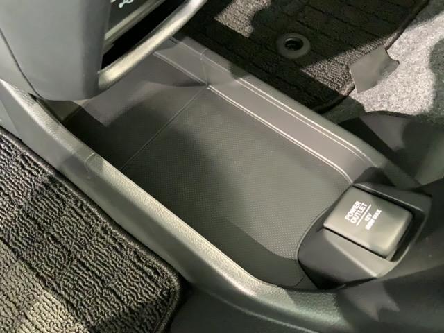 Ｎ－ＯＮＥ オリジナルスタイルプラスアーバン　当社試乗車　禁煙　新車保証継承　８インチナビＶＸＭ－２４５ＺＦＥｉ　Ｒカメラ　フロアカーペット　ＥＴＣ車載器　サイドカーテンエアバッグ　ＬＥＤライト　スマートキー（29枚目）