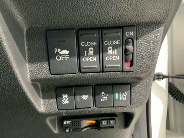 フリード+ハイブリッド ハイブリッドEX 1年保証 禁煙1オーナー ナビVXM-194VFi Rカメラ CD DVD フルセグTV Bluetoth ドラレコ ドアバイザー フロアカーペット ETC車載器 LEDライト 両側電動スライドドア(13枚目)