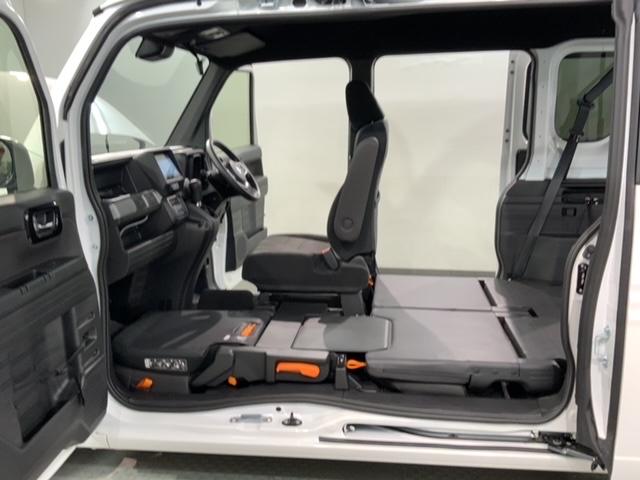 Ｎ－ＶＡＮ ファン・ターボ　当社試乗車　４ＷＤ　禁煙　新車保証継承　８インチナビＶＸＭ－２４５ＺＦＥｉ　Ｒカメラ　Ｂｌｕｅｔｏｏｔｈ　ＬＥＤライト　ＥＴＣ車載器　フロアカーペット　スマートキー　オートエアコン（18枚目）