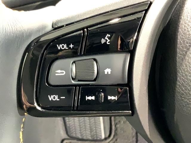 フィット ＲＳ　当社試乗車　禁煙　新車保証継承　ナビＶＸＵ－２４５ＦＴｉ　Ｒカメラ　Ｂｌｕｅｔｏｏｔｈ　ＣＤ　ＤＶＤ　Ｂｌｕｅｔｏｏｔｈ　フロアカーペット　ＥＴＣ車載器　ＬＥＤライト　サイドカーテンエアバッグ　ＡＢＳ（10枚目）