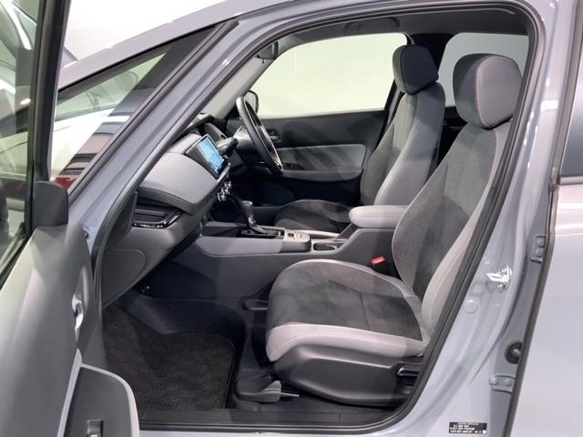 フィット ＲＳ　当社試乗車　禁煙　新車保証継承　ナビＶＸＵ－２４５ＦＴｉ　Ｒカメラ　Ｂｌｕｅｔｏｏｔｈ　ＣＤ　ＤＶＤ　Ｂｌｕｅｔｏｏｔｈ　フロアカーペット　ＥＴＣ車載器　ＬＥＤライト　サイドカーテンエアバッグ　ＡＢＳ（32枚目）