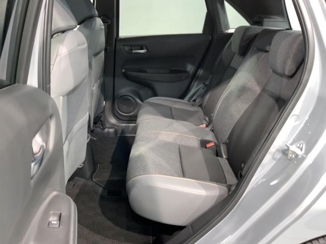 フィット ＲＳ　当社試乗車　禁煙　新車保証継承　ナビＶＸＵ－２４５ＦＴｉ　Ｒカメラ　Ｂｌｕｅｔｏｏｔｈ　ＣＤ　ＤＶＤ　Ｂｌｕｅｔｏｏｔｈ　フロアカーペット　ＥＴＣ車載器　ＬＥＤライト　サイドカーテンエアバッグ　ＡＢＳ（33枚目）