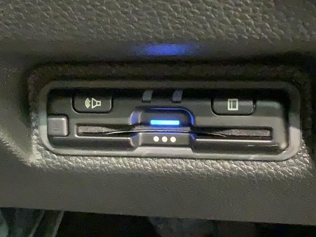 WR-V Z+ブラックスタイル 当社試乗車 禁煙 8インチナビVXM-245ZFEi Rカメラ Bluetooth ETC車載器 フロアカーペット BLACKSTYLE専用装備(13枚目)