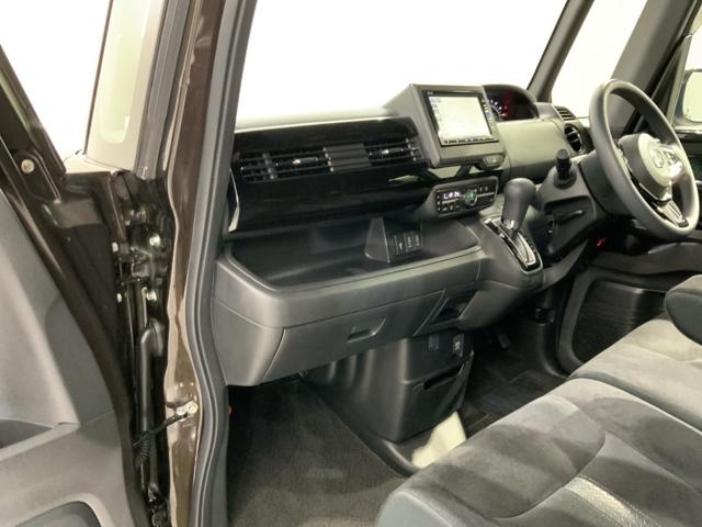 N-BOXカスタム L 2年保証 フルセグナビ Rカメラ CD DVD Bluetooth ETC車載器 フロアカーペット LEDライト 両側電動スライドドア ドアバイザー(27枚目)