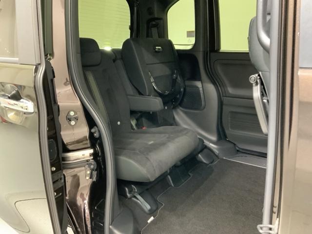 N-BOXカスタム L 2年保証 フルセグナビ Rカメラ CD DVD Bluetooth ETC車載器 フロアカーペット LEDライト 両側電動スライドドア ドアバイザー(35枚目)