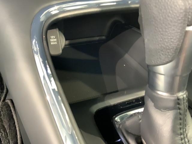 ヴェゼル e:HEVX 1年保証 禁煙1オーナー ナビ CD DVD Bluetooth Rカメラ ETC車載器 ドアバイザー フロアマット LEDライト 前後ドラレコ サイドカーテンエアバッグ 16インチアルミ(27枚目)