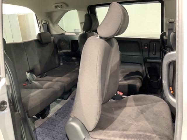 フリード Ｇ　１年保証　禁煙　福祉車両　助手席リフトアップシート　ナビ　Ｒカメラ　ＣＤ　ＤＶＤ　ワンセグＴＶ　片側電動スライドドア　ドアバイザー　フロアカーペット　ＥＴＣ車載器（32枚目）