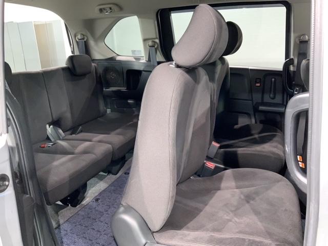 フリード Ｇ　１年保証　禁煙　福祉車両　助手席リフトアップシート　ナビ　Ｒカメラ　ＣＤ　ＤＶＤ　ワンセグＴＶ　片側電動スライドドア　ドアバイザー　フロアカーペット　ＥＴＣ車載器（33枚目）