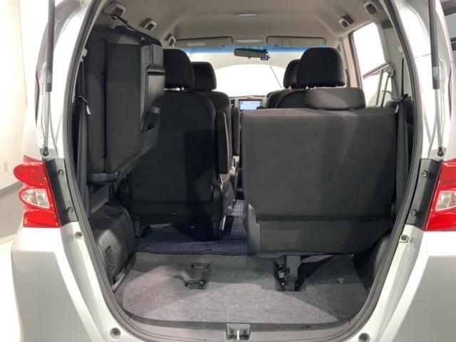 フリード Ｇ　１年保証　禁煙　福祉車両　助手席リフトアップシート　ナビ　Ｒカメラ　ＣＤ　ＤＶＤ　ワンセグＴＶ　片側電動スライドドア　ドアバイザー　フロアカーペット　ＥＴＣ車載器（37枚目）