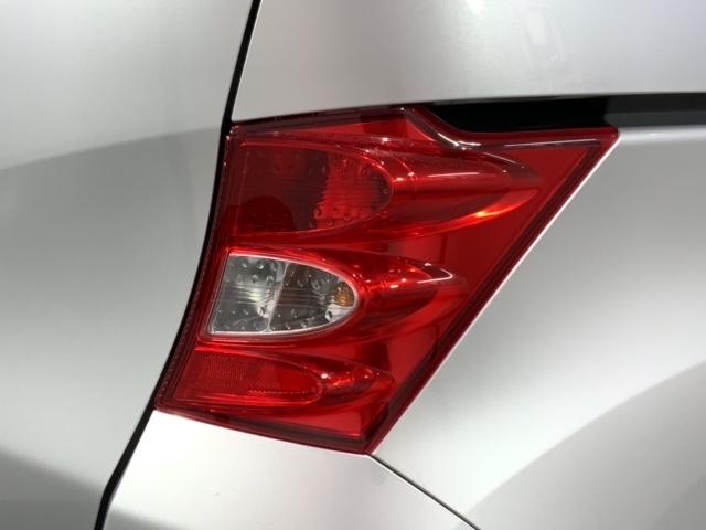 フリード Ｇ　１年保証　禁煙　福祉車両　助手席リフトアップシート　ナビ　Ｒカメラ　ＣＤ　ＤＶＤ　ワンセグＴＶ　片側電動スライドドア　ドアバイザー　フロアカーペット　ＥＴＣ車載器（45枚目）