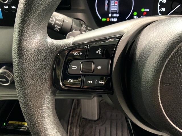 ヴェゼル ｅ：ＨＥＶＸ　２年保証　禁煙　１オーナー　ＨｏｎｄａＣＯＮＮＥＣＴディスプレー　ＥＴＣ２．０車載器　ワイヤレス充電器　Ｂｌｕｅｔｏｏｔｈ　ドアバイザー　フロアカーペット　ドラレコ　ＬＥＤライト　１６インチアルミ（10枚目）
