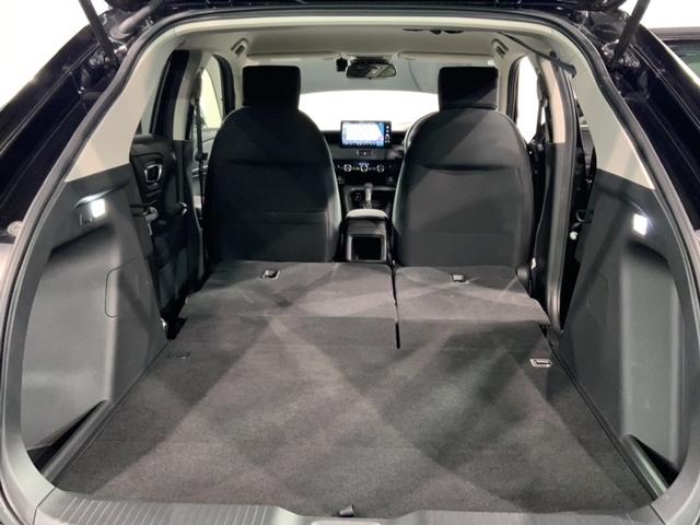 ヴェゼル ｅ：ＨＥＶＸ　２年保証　禁煙　１オーナー　ＨｏｎｄａＣＯＮＮＥＣＴディスプレー　ＥＴＣ２．０車載器　ワイヤレス充電器　Ｂｌｕｅｔｏｏｔｈ　ドアバイザー　フロアカーペット　ドラレコ　ＬＥＤライト　１６インチアルミ（19枚目）