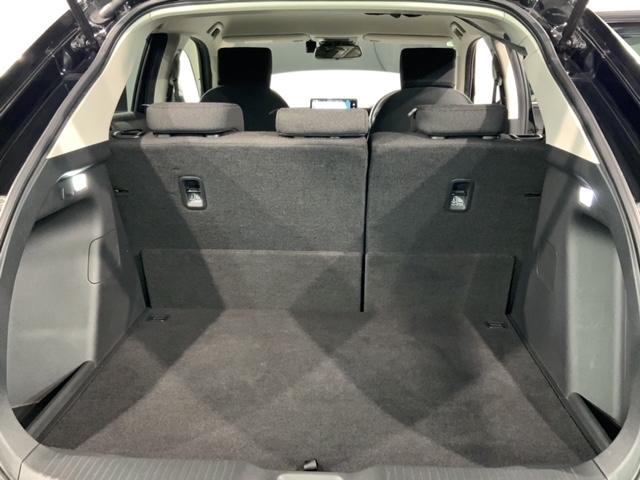 ヴェゼル ｅ：ＨＥＶＸ　２年保証　禁煙　１オーナー　ＨｏｎｄａＣＯＮＮＥＣＴディスプレー　ＥＴＣ２．０車載器　ワイヤレス充電器　Ｂｌｕｅｔｏｏｔｈ　ドアバイザー　フロアカーペット　ドラレコ　ＬＥＤライト　１６インチアルミ（32枚目）