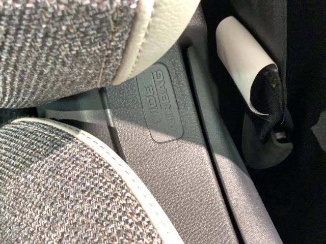 フリード エアーEX 当社試乗車 新車保証継承 4WD 禁煙 9インチナビLXM-242ZFNi Rカメラ ブラインドスポットインフォメーション リアクーラー 15インチアルミ フロアカーペット ETC車載器 LED(25枚目)