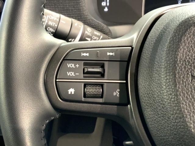 フリード エアーEX 当社試乗車 新車保証継承 禁煙 9インチナビLXM-242ZFNi Rカメラ Bluetooth リアクーラー ブラインドスポットインフォメーション ETC車載器 フロアカーペット 15インチアルミ(10枚目)