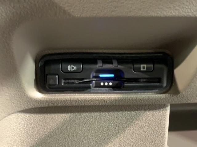 N-BOXジョイ ベースグレード 当社試乗車 新車保証継承 禁煙 アクティブフェイスパッケージ 8インチナビVXM-245ZFEi Rカメラ Bluetooth フルセグTV ETC車載器 フロアカーペット 両側電動スライドドア(13枚目)