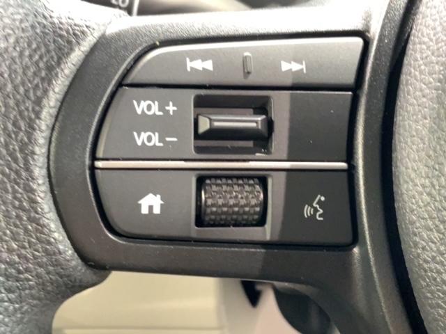 N-BOX ベースグレード 当社試乗車 新車保証継承 禁煙 8インチナビVXM-245ZFEi Rカメラ Bluetooth フルセグTV ETC車載器 フロアカーペット LEDライト サイドカーテンエアバッグ(10枚目)