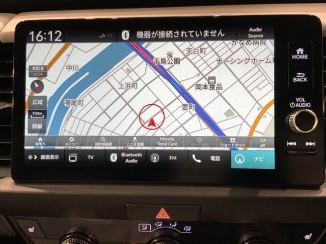 フィット e:HEVホーム 当社試乗車 新車保証継承 禁煙 HondaCONNECTディスプレー Bluetooth フルセグTV ETC車載器 シートヒーター LEDライト フロアカーペット サイドカーテンエアバッグ(6枚目)