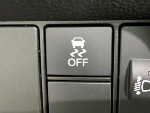 フィット e:HEVホーム 当社試乗車 新車保証継承 禁煙 HondaCONNECTディスプレー Bluetooth フルセグTV ETC車載器 シートヒーター LEDライト フロアカーペット サイドカーテンエアバッグ(13枚目)