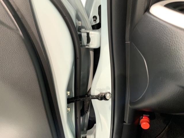 フィット e:HEVホーム 当社試乗車 新車保証継承 禁煙 HondaCONNECTディスプレー Bluetooth フルセグTV ETC車載器 シートヒーター LEDライト フロアカーペット サイドカーテンエアバッグ(42枚目)