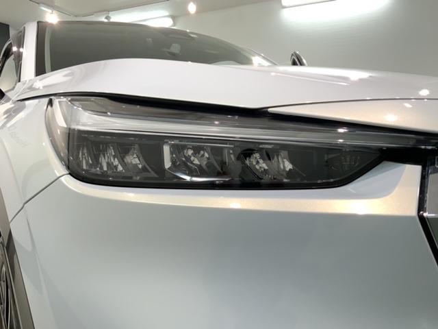 ヴェゼル e:HEVZ 2年保証 禁煙 1オーナー 9インチナビVXU-225VFi Rカメラ CD録音 DVD Bluetooth 用品グリル ブラインドスポットインフォメーション パワーテールゲート ドアバイザー マット(8枚目)