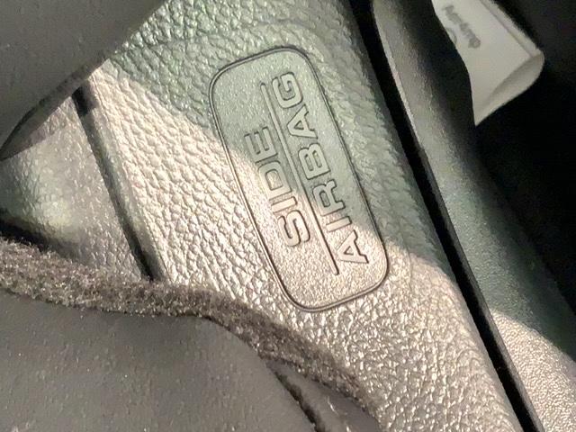 ヴェゼル e:HEVZ 2年保証 禁煙 1オーナー 9インチナビVXU-225VFi Rカメラ CD録音 DVD Bluetooth 用品グリル ブラインドスポットインフォメーション パワーテールゲート ドアバイザー マット(25枚目)