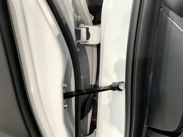 ヴェゼル e:HEVZ 2年保証 禁煙 1オーナー 9インチナビVXU-225VFi Rカメラ CD録音 DVD Bluetooth 用品グリル ブラインドスポットインフォメーション パワーテールゲート ドアバイザー マット(42枚目)