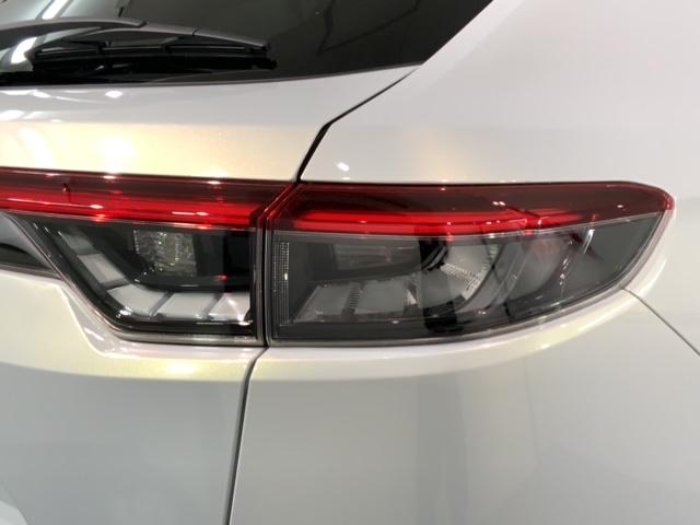 ヴェゼル e:HEVZ 2年保証 禁煙 1オーナー 9インチナビVXU-225VFi Rカメラ CD録音 DVD Bluetooth 用品グリル ブラインドスポットインフォメーション パワーテールゲート ドアバイザー マット(45枚目)