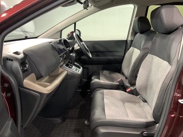 フリード エアーＥＸ　当社試乗車　新車保証継承　禁煙　６人乗り　９インチＨｏｎｄａＣＯＮＮＥＣＴナビ　Ｂｌｕｅｔｏｏｔｈ　Ｒカメラ　ブラインドスポットインフォメーション　リアクーラー　ＥＴＣ車載器　フロアカーペット　ＵＳＢ（31枚目）