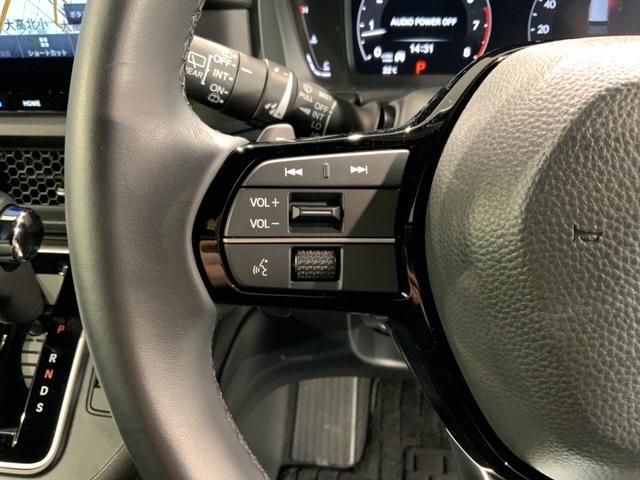 ステップワゴン スパーダリフトアップシート　福祉車両　当社試乗車　新車保証継承　禁煙　１１．４インチナビＬＸＭ－２４７ＶＦＬｉ　Ｒカメラ　ＣＤ録音　ＤＶＤ　フルセグ　Ｂｌｕｅｔｏｏｔｈ　ＥＴＣ車載器　フロアカーペット（10枚目）