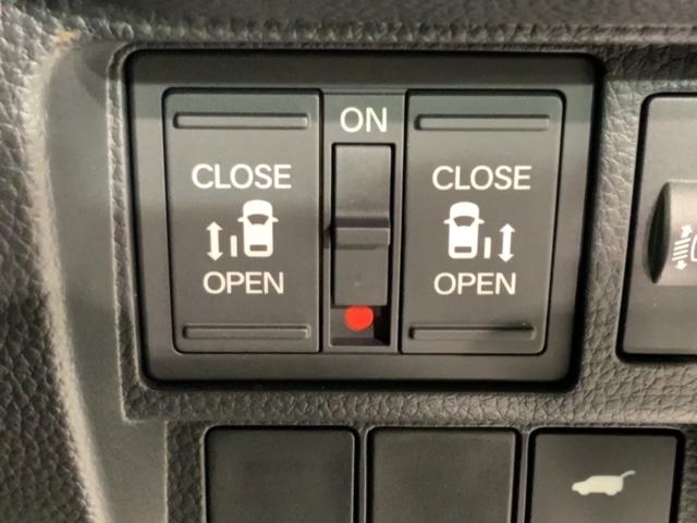 ステップワゴン スパーダリフトアップシート　福祉車両　当社試乗車　新車保証継承　禁煙　１１．４インチナビＬＸＭ－２４７ＶＦＬｉ　Ｒカメラ　ＣＤ録音　ＤＶＤ　フルセグ　Ｂｌｕｅｔｏｏｔｈ　ＥＴＣ車載器　フロアカーペット（14枚目）