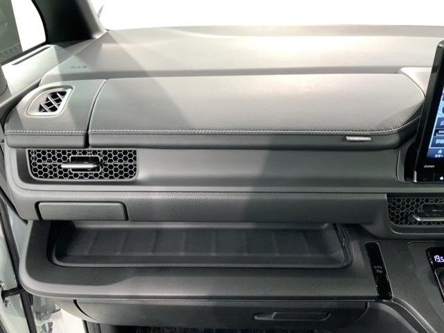 ステップワゴン スパーダリフトアップシート　福祉車両　当社試乗車　新車保証継承　禁煙　１１．４インチナビＬＸＭ－２４７ＶＦＬｉ　Ｒカメラ　ＣＤ録音　ＤＶＤ　フルセグ　Ｂｌｕｅｔｏｏｔｈ　ＥＴＣ車載器　フロアカーペット（26枚目）