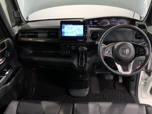 Ｎ－ＢＯＸカスタム Ｇ・Ｌターボホンダセンシング　１年保証　禁煙　８インチナビＶＸＵ－２１７ＮＢｉ　Ｒカメラ　ＣＤ　ＤＶＤ　Ｂｌｕｅｔｏｏｔｈ　両側電動スライドドア　ＥＴＣ車載器　フロアカーペット　前後ドラレコ　ＬＥＤライト　スマートキー（8枚目）