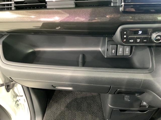 Ｎ－ＢＯＸカスタム Ｇ・Ｌターボホンダセンシング　１年保証　禁煙　８インチナビＶＸＵ－２１７ＮＢｉ　Ｒカメラ　ＣＤ　ＤＶＤ　Ｂｌｕｅｔｏｏｔｈ　両側電動スライドドア　ＥＴＣ車載器　フロアカーペット　前後ドラレコ　ＬＥＤライト　スマートキー（24枚目）