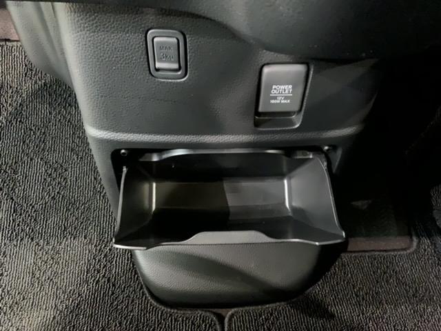 Ｎ－ＢＯＸカスタム Ｇ・Ｌターボホンダセンシング　１年保証　禁煙　８インチナビＶＸＵ－２１７ＮＢｉ　Ｒカメラ　ＣＤ　ＤＶＤ　Ｂｌｕｅｔｏｏｔｈ　両側電動スライドドア　ＥＴＣ車載器　フロアカーペット　前後ドラレコ　ＬＥＤライト　スマートキー（27枚目）