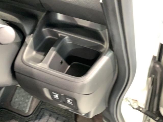 Ｎ－ＢＯＸカスタム Ｇ・Ｌターボホンダセンシング　１年保証　禁煙　８インチナビＶＸＵ－２１７ＮＢｉ　Ｒカメラ　ＣＤ　ＤＶＤ　Ｂｌｕｅｔｏｏｔｈ　両側電動スライドドア　ＥＴＣ車載器　フロアカーペット　前後ドラレコ　ＬＥＤライト　スマートキー（28枚目）