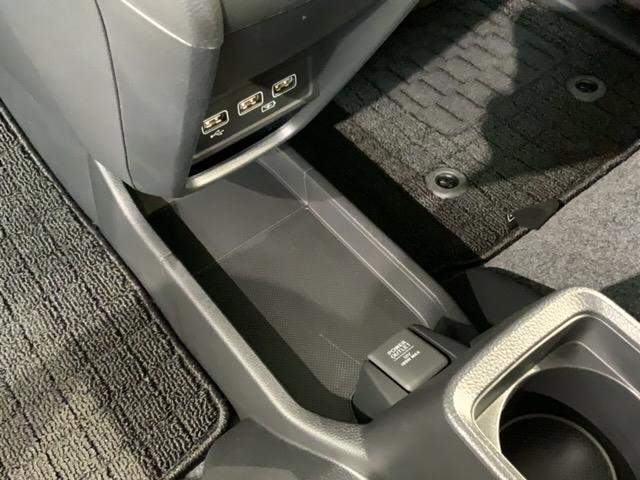 N-ONE オリジナルスタイルプラスアーバン 当社試乗車 新車保証継承 禁煙 8インチナビVXM-245ZFEi リアカメラ Bluetooth サイドケーテンエアバッグ ETC車載器 フロアカーペット LEDライト シートヒーター(29枚目)