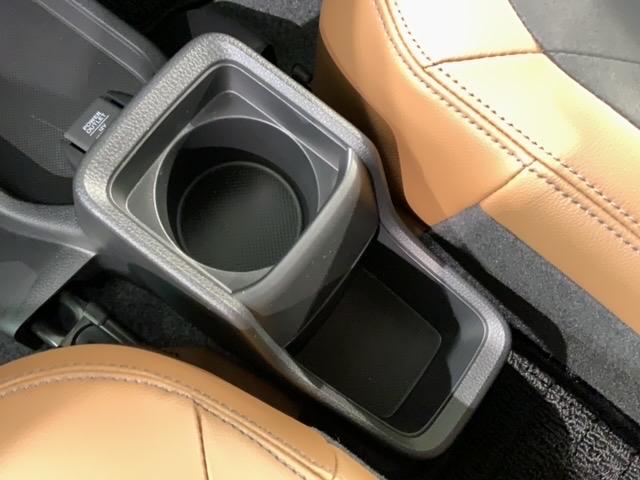 N-ONE オリジナルスタイルプラスアーバン 当社試乗車 新車保証継承 禁煙 8インチナビVXM-245ZFEi リアカメラ Bluetooth サイドケーテンエアバッグ ETC車載器 フロアカーペット LEDライト シートヒーター(30枚目)