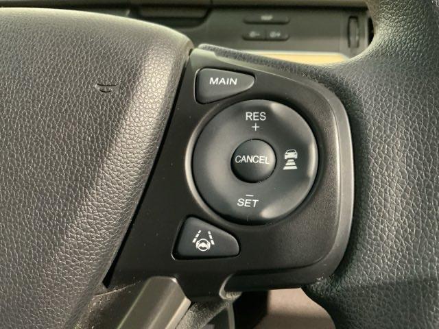 フリード G・ホンダセンシング 1年保証 禁煙 1オーナー 6人乗り フルセグナビ リアカメラ CD録音 フルセグ DVD Bluetooth LEDライト ETC車載器 前後ドラレコ ドアバイザー フロアカーペット(10枚目)