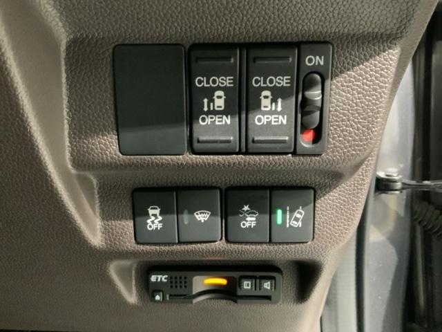 フリード G・ホンダセンシング 1年保証 禁煙 1オーナー 6人乗り フルセグナビ リアカメラ CD録音 フルセグ DVD Bluetooth LEDライト ETC車載器 前後ドラレコ ドアバイザー フロアカーペット(13枚目)