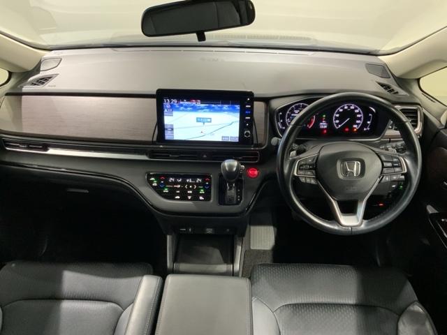 オデッセイ アブソルート・EX 最長5年保証 禁煙 ワンオーナー 7人乗り 純正10インチナビ マルチビューカメラ トリプルゾーンエアコン 純正ドラレコ 後席用モニター パワーテールゲート パワーシート シートヒーター(9枚目)